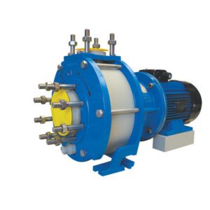 Horizontal close-coupled plastic pump equipped with mechanical seal (ISO 2858)